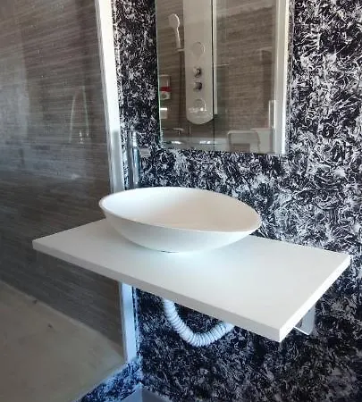 Latorre Jacuzzi Jerez Apartment *